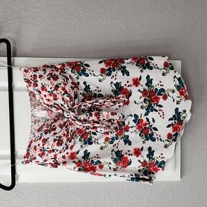 Sleeveless Flowery Shirt